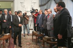 اعطای نشان عالی جمهوری اسلامی به سفیر ونزوئلا توسط رییس جمهوری 